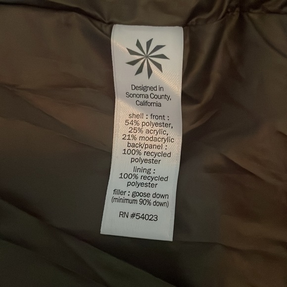 FINAL💵NWT Athleta Responsible Down Tundra Vest XS - Picture 5 of 6